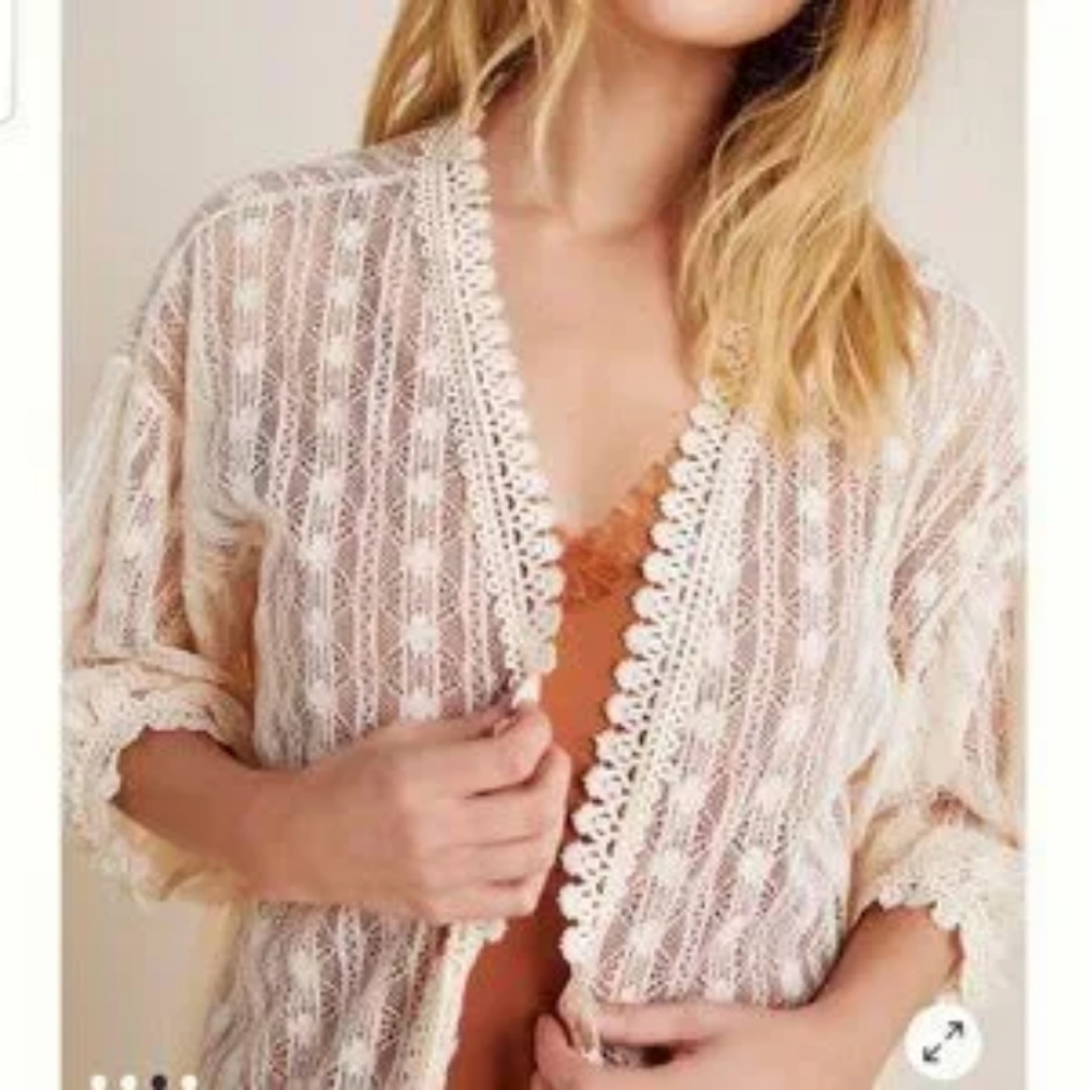 NWT Anthropologie AKEMI + KIN Delilah Ivory Lace Kimono One Size